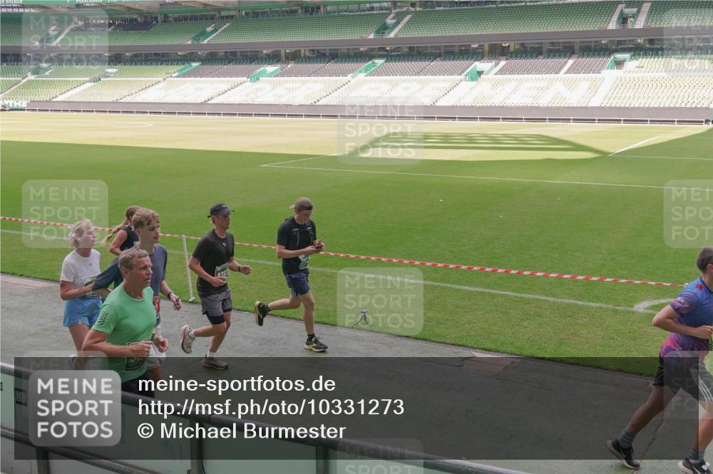 13.09.2026 - 21. swb-Marathon Bremen Michael Burmester http://msf.ph/oto/10331273 13.09.2026 13:02:56 Laufen im Stadion 150, 488, 531, 596, 722, 725, 762, 930, 936, 940, 946, 1006, 1014, 1067, 1163, 1250, 1436, 1458, 1460, 1611, 1771, 2033, 2047, 2062, 2223, 2276, 2292, 2345, 2364, 2378, 2421, 2434, 2513, 2625, 2638, 2666, 2668, 2779, 2900, 2934, 2977, 2987, 3013, 3044, 3114, 3135, 3163, 3164, 3187, 3248, 3258, 3294, 3334, 3360, 3392, 3402, 3460, 3496, 3510, 3527, 3576, 3585, 3597, 3603, 3618, 3667, 3721, 3806, 3846, 3852, 3859, 3893, 3938, 3970, 3983, 4000, 4077, 4133, 4506, 4558 meine-sportfotos.de