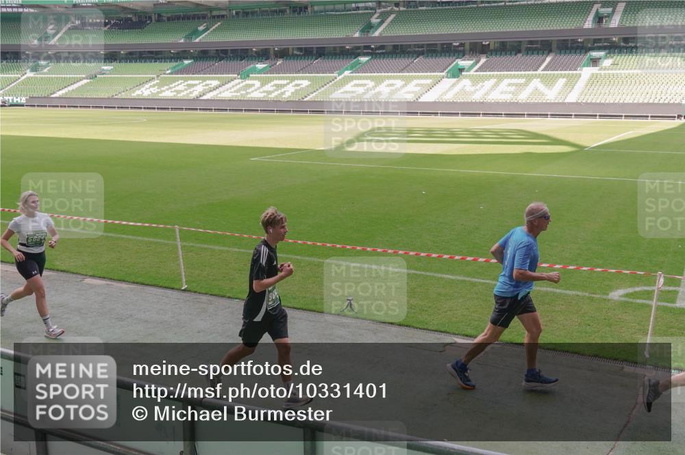 13.09.2026 - 21. swb-Marathon Bremen Michael Burmester http://msf.ph/oto/10331401 13.09.2026 13:03:03 Laufen im Stadion 150, 488, 531, 596, 722, 725, 762, 936, 940, 946, 1006, 1014, 1163, 1250, 1436, 1458, 1460, 1611, 1649, 1771, 2033, 2047, 2062, 2223, 2276, 2292, 2345, 2364, 2378, 2421, 2434, 2513, 2625, 2638, 2666, 2668, 2779, 2900, 2934, 2977, 2987, 3013, 3044, 3114, 3135, 3163, 3164, 3187, 3248, 3258, 3294, 3334, 3360, 3392, 3402, 3460, 3496, 3510, 3527, 3576, 3579, 3585, 3597, 3603, 3618, 3667, 3721, 3806, 3846, 3852, 3859, 3893, 3938, 3970, 3983, 4000, 4077, 4133, 4506, 4558 meine-sportfotos.de