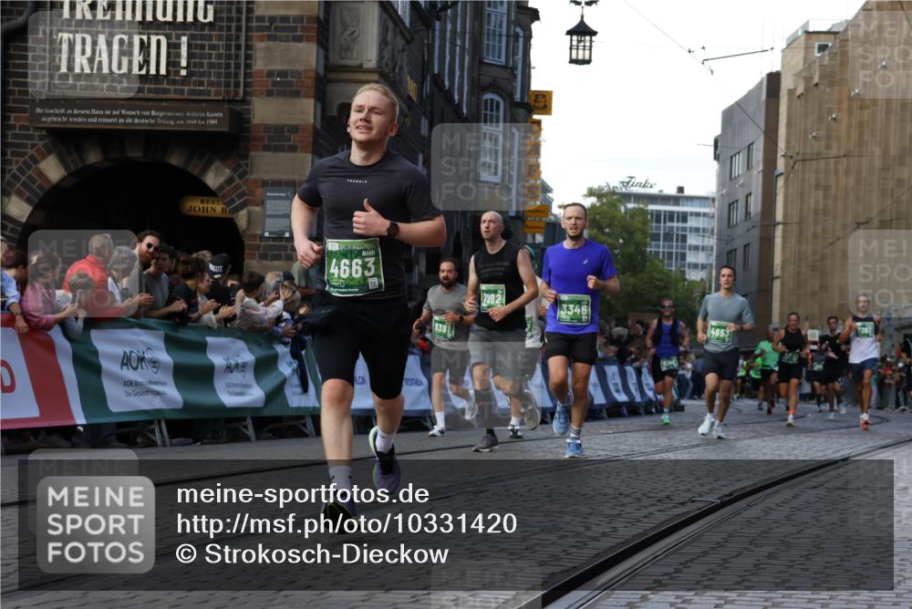 13.09.2026 - 21. swb-Marathon Bremen Strokosch-Dieckow http://msf.ph/oto/10331420 13.09.2026 13:15:28 Ziel 1510, 1664, 2383, 3357, 3504, 3717, 3743, 4111, 4382, 4992, 5003, 5149, 5294, 5298, 5385, 5417, 5471, 6351, 6521, 6528, 6717, 6773, 6902, 7190, 7432, 7497, 7515, 7730, 8238, 9253, 9338, 9363, 9483, 13137, 13139, 1033, 1445, 3346, 3536, 4212, 4573, 4653, 5533, 6162, 6515, 7203, 7992, 9029, 9391, 9475, 9777 meine-sportfotos.de
