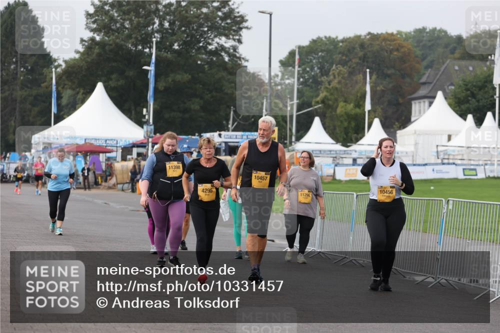 13.09.2026 - Kiel Lauf Andreas Tolksdorf http://msf.ph/oto/10331457 13.09.2026 09:34:36 Kiellinie 11398, 4295, 10457, 10456, 11296 meine-sportfotos.de