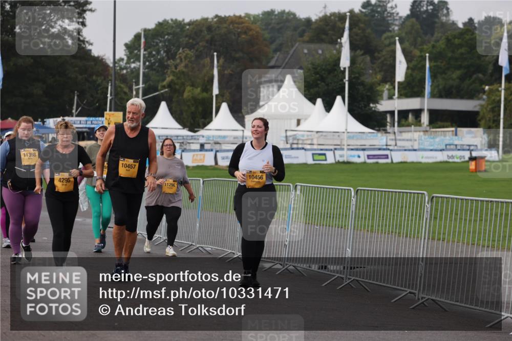 13.09.2026 - Kiel Lauf Andreas Tolksdorf http://msf.ph/oto/10331471 13.09.2026 09:34:37 Kiellinie 11398, 4295, 10457, 11296, 10456 meine-sportfotos.de