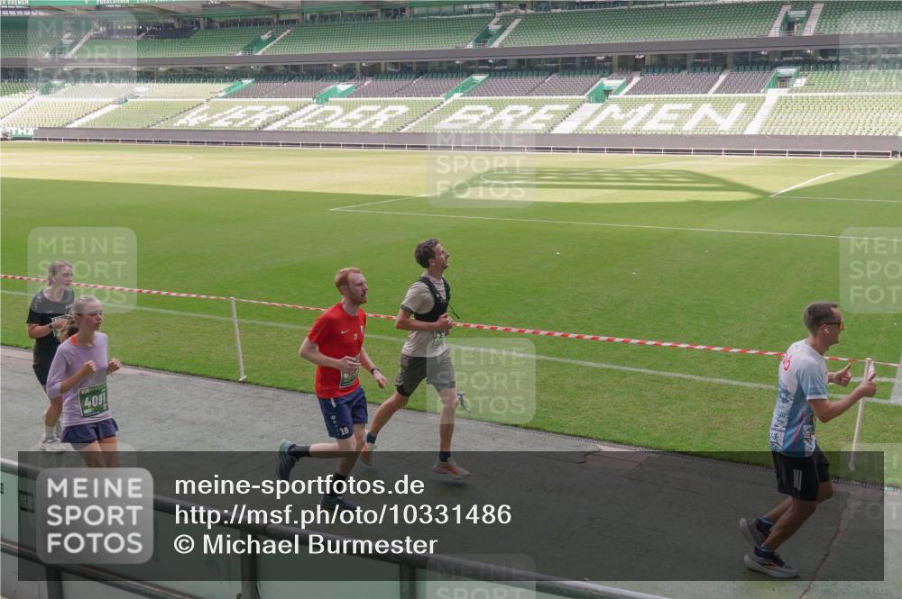 13.09.2026 - 21. swb-Marathon Bremen Michael Burmester http://msf.ph/oto/10331486 13.09.2026 13:03:08 Laufen im Stadion 150, 210, 488, 531, 596, 722, 725, 762, 881, 936, 940, 946, 1006, 1014, 1163, 1250, 1458, 1460, 1479, 1611, 1649, 1771, 2047, 2223, 2276, 2292, 2345, 2364, 2378, 2421, 2434, 2513, 2625, 2638, 2666, 2668, 2779, 2851, 2900, 2934, 2977, 2987, 3013, 3044, 3114, 3135, 3163, 3164, 3187, 3248, 3258, 3294, 3334, 3360, 3392, 3402, 3460, 3496, 3510, 3527, 3576, 3579, 3585, 3597, 3603, 3618, 3667, 3721, 3846, 3852, 3859, 3893, 3938, 3970, 3983, 4000, 4077, 4133, 4506, 4558 meine-sportfotos.de