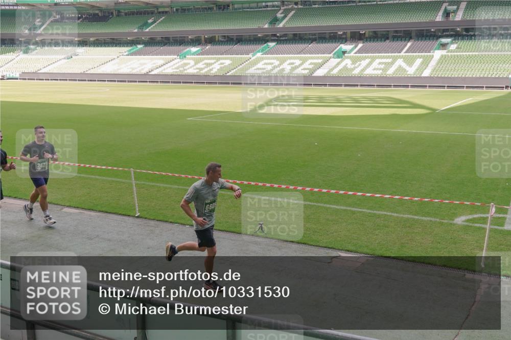 13.09.2026 - 21. swb-Marathon Bremen Michael Burmester http://msf.ph/oto/10331530 13.09.2026 13:03:10 Laufen im Stadion 150, 210, 488, 596, 722, 725, 762, 881, 936, 940, 946, 1014, 1163, 1250, 1458, 1460, 1479, 1611, 1649, 1771, 2047, 2223, 2276, 2292, 2345, 2364, 2378, 2421, 2434, 2513, 2625, 2638, 2666, 2668, 2779, 2851, 2900, 2934, 2977, 2987, 3013, 3044, 3114, 3135, 3163, 3164, 3187, 3248, 3258, 3294, 3334, 3360, 3392, 3402, 3454, 3460, 3496, 3510, 3527, 3576, 3579, 3585, 3597, 3603, 3618, 3667, 3721, 3846, 3852, 3859, 3893, 3938, 3970, 3983, 4000, 4077, 4133, 4506, 4558 meine-sportfotos.de