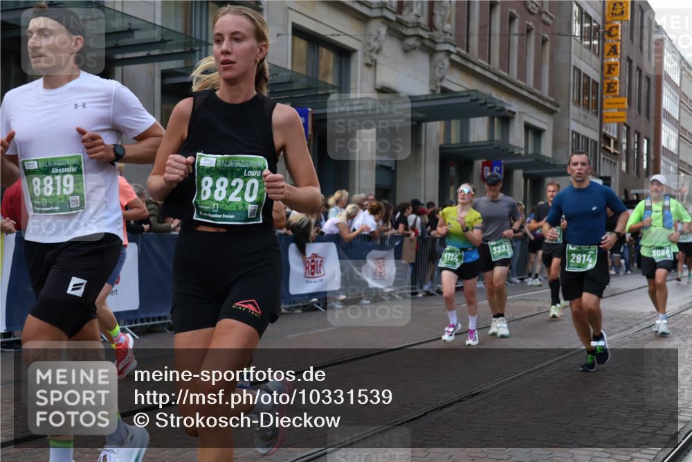 13.09.2026 - 21. swb-Marathon Bremen Strokosch-Dieckow http://msf.ph/oto/10331539 13.09.2026 13:22:46 Ziel 1809, 1900, 1935, 1963, 2040, 2306, 2367, 2427, 2827, 2914, 2961, 3098, 3145, 3233, 3374, 3560, 3729, 3920, 5114, 6737, 7909, 8045, 8231, 8304, 8377, 8646, 8671, 8672, 8732, 8787, 8819, 8820, 9827, 9921, 388, 913, 1933, 2402, 2481, 2771, 2806, 3855, 4483, 4697, 6707, 6737, 6792, 6891, 7586, 8547, 8551, 8694, 9090, 9510 meine-sportfotos.de