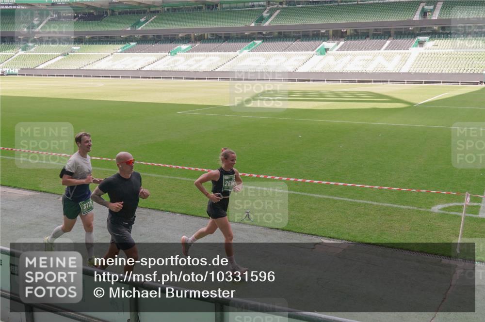13.09.2026 - 21. swb-Marathon Bremen Michael Burmester http://msf.ph/oto/10331596 13.09.2026 13:03:15 Laufen im Stadion 150, 209, 210, 488, 596, 722, 725, 762, 881, 936, 940, 946, 1014, 1163, 1250, 1343, 1458, 1460, 1479, 1611, 1649, 1771, 2223, 2276, 2292, 2345, 2364, 2378, 2421, 2434, 2513, 2625, 2666, 2668, 2779, 2851, 2900, 2934, 2977, 2987, 3013, 3044, 3114, 3135, 3163, 3164, 3187, 3248, 3258, 3294, 3334, 3360, 3392, 3402, 3454, 3460, 3496, 3510, 3527, 3576, 3579, 3585, 3597, 3603, 3618, 3721, 3846, 3852, 3859, 3893, 3938, 3970, 3983, 4000, 4077, 4133, 4506, 4558 meine-sportfotos.de