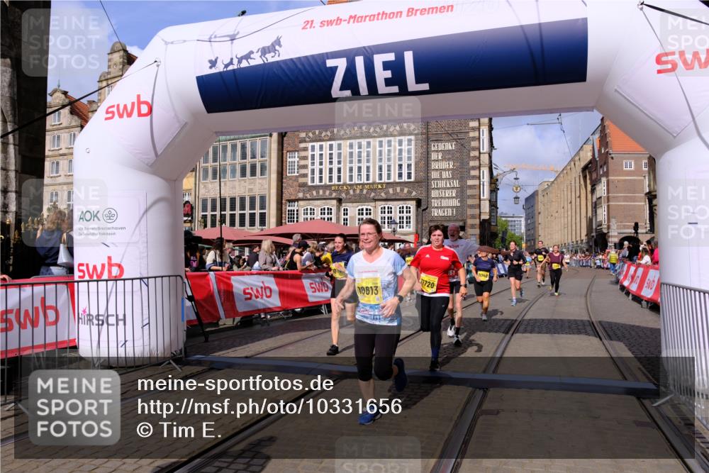 13.09.2026 - 21. swb-Marathon Bremen Tim E. http://msf.ph/oto/10331656 13.09.2026 11:04:36 Ziel 10182, 10245, 10291, 10390, 10526, 10613, 10755, 11214, 11215, 11221, 11248, 11336, 11410, 11539, 11720, 11726, 11740, 12001, 12009, 12113, 12276, 12929 meine-sportfotos.de