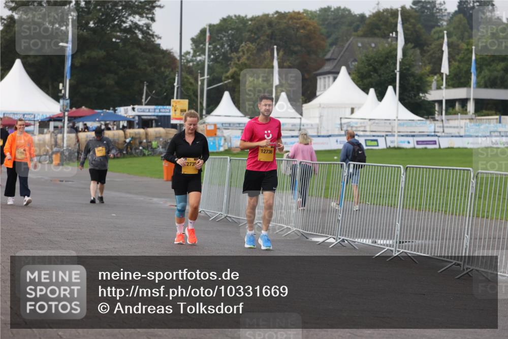 13.09.2026 - Kiel Lauf Andreas Tolksdorf http://msf.ph/oto/10331669 13.09.2026 09:35:05 Kiellinie 5493, 8443, 2735, 12736 meine-sportfotos.de
