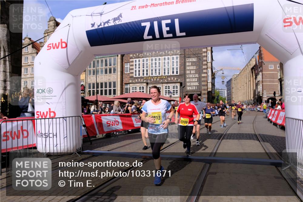 13.09.2026 - 21. swb-Marathon Bremen Tim E. http://msf.ph/oto/10331671 13.09.2026 11:04:36 Ziel 10182, 10245, 10291, 10390, 10526, 10613, 10755, 11214, 11215, 11221, 11248, 11336, 11410, 11539, 11720, 11726, 11740, 12001, 12009, 12113, 12276, 12929 meine-sportfotos.de