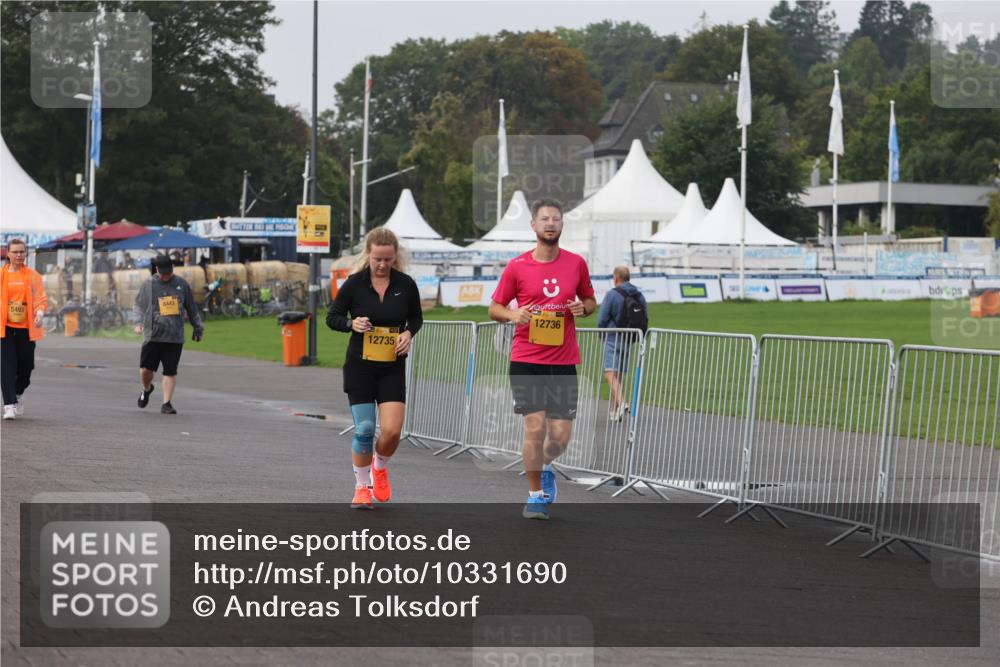13.09.2026 - Kiel Lauf Andreas Tolksdorf http://msf.ph/oto/10331690 13.09.2026 09:35:05 Kiellinie 5493, 8443, 12735, 12736 meine-sportfotos.de