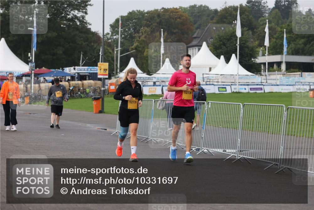 13.09.2026 - Kiel Lauf Andreas Tolksdorf http://msf.ph/oto/10331697 13.09.2026 09:35:06 Kiellinie 5493, 8443, 12735, 12736 meine-sportfotos.de