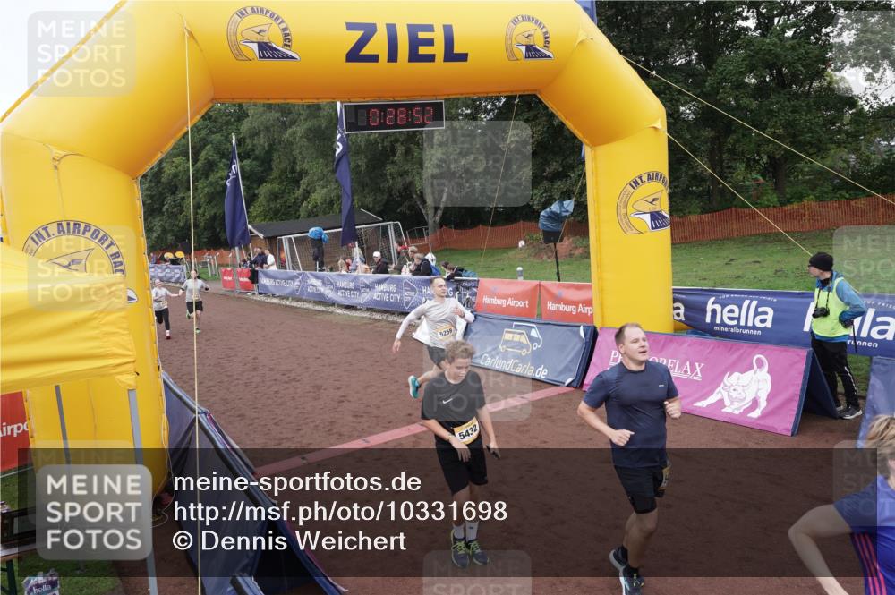 13.09.2026 - Airport Race Dennis Weichert http://msf.ph/oto/10331698 13.09.2026 10:29:26 Ziel 4110, 4111, 4118, 5038, 5243, 5259, 5343, 5432, 5433 meine-sportfotos.de