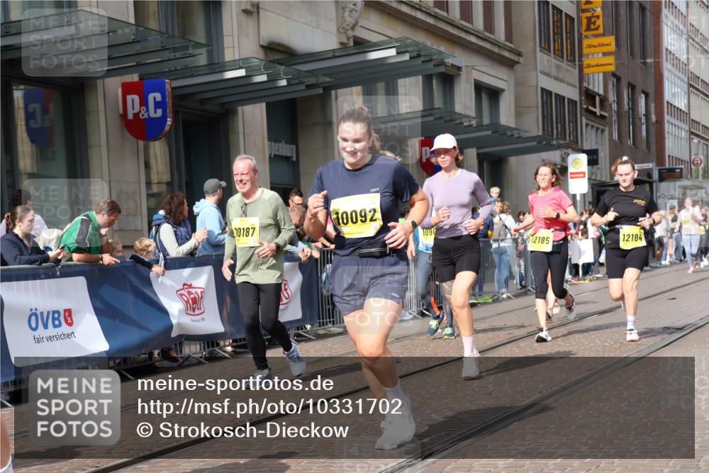 13.09.2026 - 21. swb-Marathon Bremen Strokosch-Dieckow http://msf.ph/oto/10331702 13.09.2026 11:03:14 Ziel 10090, 10091, 10092, 10187, 10309, 10327, 10420, 10569, 10724, 10902, 10904, 10950, 11211, 11411, 11595, 11598, 11655, 11746, 11773, 12074, 12184, 12185, 12611, 10150, 10185, 10195, 10237, 10528, 10531, 10598, 10715, 10724, 10727, 10731, 10959, 11070, 11095, 11313, 11493, 11676, 11697, 11830, 11836, 12068, 12214, 12421, 12432, 12448, 12483 meine-sportfotos.de