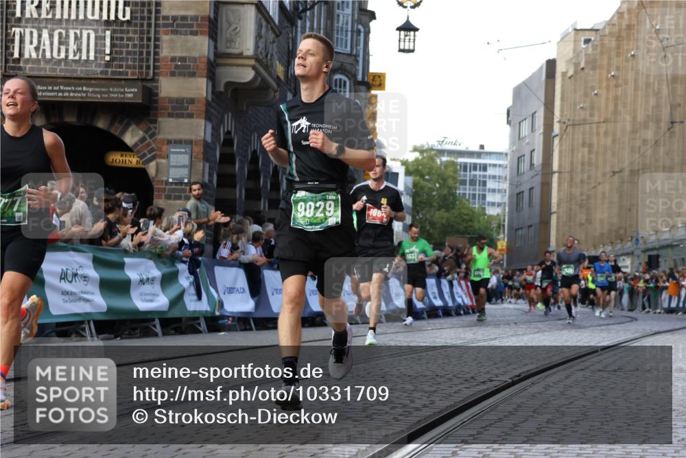 13.09.2026 - 21. swb-Marathon Bremen Strokosch-Dieckow http://msf.ph/oto/10331709 13.09.2026 13:15:35 Ziel 1664, 3357, 3743, 4111, 4382, 4646, 4992, 5003, 5149, 5385, 6011, 6351, 6773, 6902, 7346, 7432, 7497, 7515, 7717, 7730, 8086, 8254, 8255, 9253, 9338, 9363, 9483, 13137, 13139, 982, 1033, 2733, 3119, 3422, 3536, 3689, 3836, 3991, 4573, 5533, 5588, 6515, 9122, 9475, 13249 meine-sportfotos.de