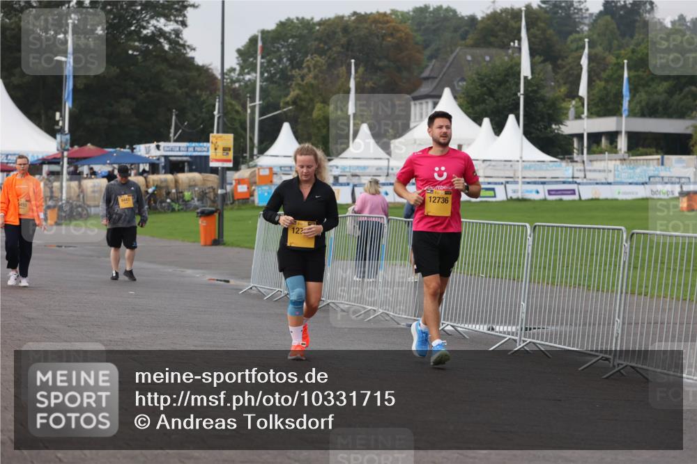 13.09.2026 - Kiel Lauf Andreas Tolksdorf http://msf.ph/oto/10331715 13.09.2026 09:35:06 Kiellinie 493, 8443, 12736 meine-sportfotos.de