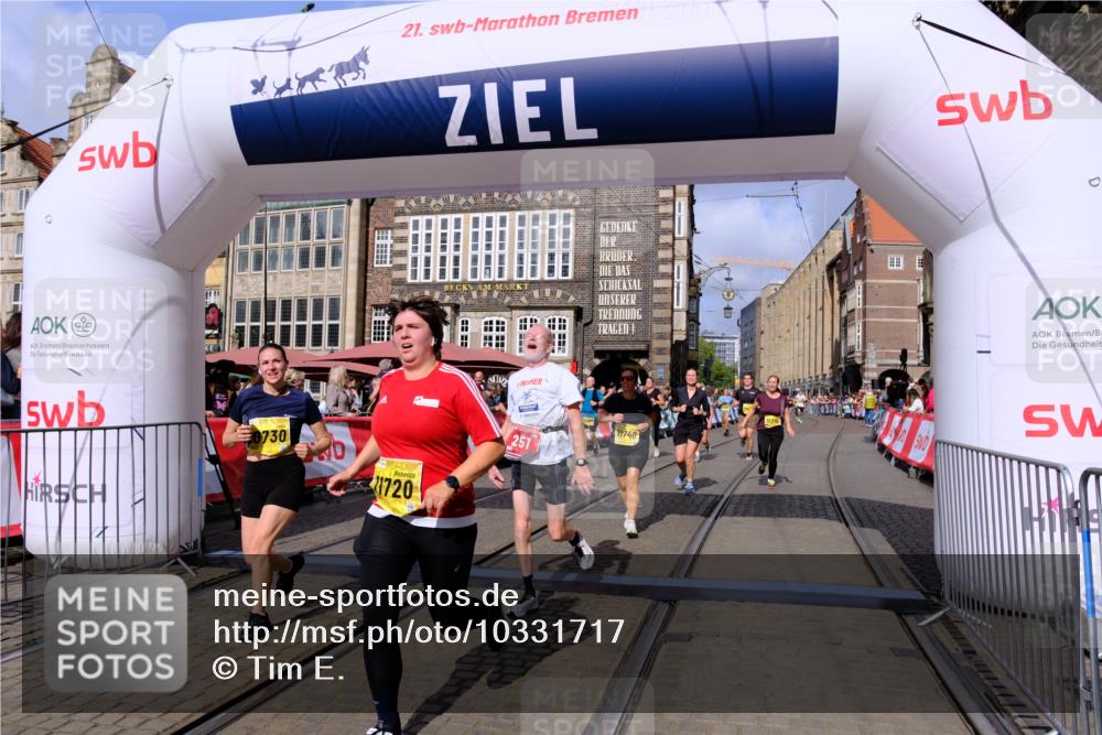 13.09.2026 - 21. swb-Marathon Bremen Tim E. http://msf.ph/oto/10331717 13.09.2026 11:04:37 Ziel 10182, 10245, 10291, 10526, 10613, 10755, 11214, 11215, 11221, 11248, 11336, 11410, 11539, 11720, 11726, 11740, 12001, 12009, 12276, 12929 meine-sportfotos.de