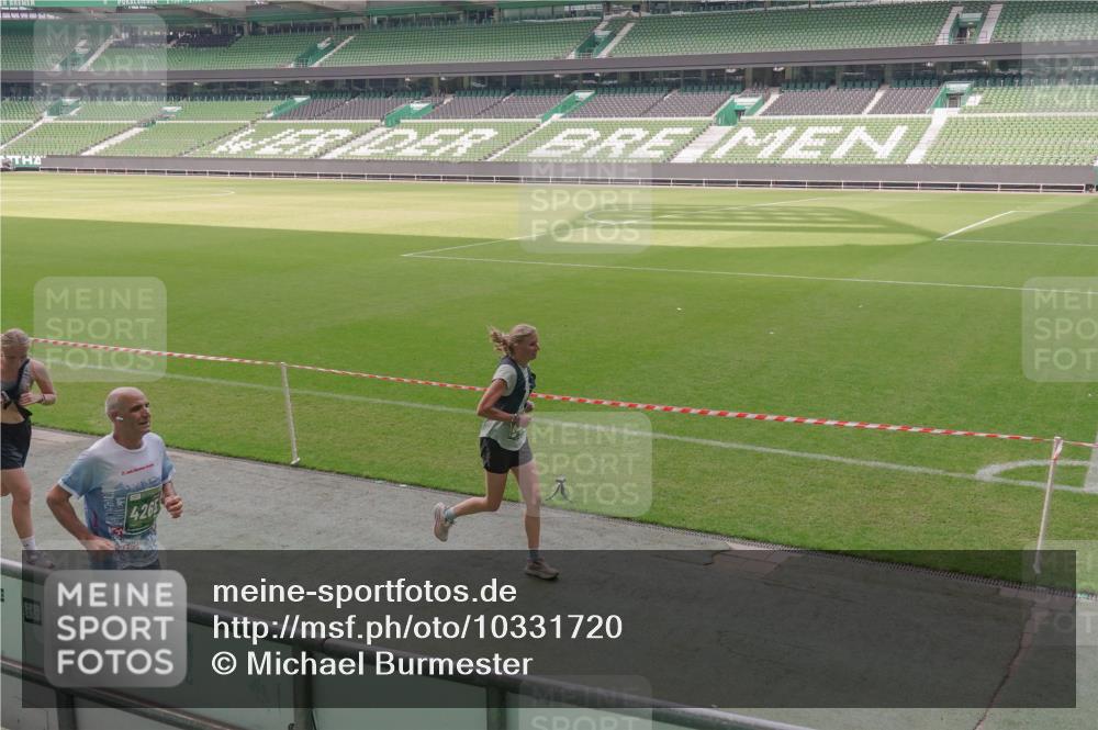 13.09.2026 - 21. swb-Marathon Bremen Michael Burmester http://msf.ph/oto/10331720 13.09.2026 13:03:30 Laufen im Stadion 209, 210, 488, 534, 596, 722, 725, 762, 881, 936, 940, 1014, 1250, 1343, 1458, 1460, 1479, 1611, 1649, 1653, 1771, 2223, 2276, 2292, 2345, 2364, 2378, 2421, 2434, 2513, 2625, 2666, 2668, 2779, 2851, 2891, 2900, 2934, 2977, 3013, 3114, 3135, 3163, 3164, 3187, 3248, 3258, 3360, 3402, 3425, 3454, 3460, 3496, 3510, 3576, 3579, 3585, 3597, 3603, 3618, 3721, 3846, 3852, 3859, 3893, 3938, 3970, 3983, 4000, 4077, 4133, 4506, 4558, 242 meine-sportfotos.de