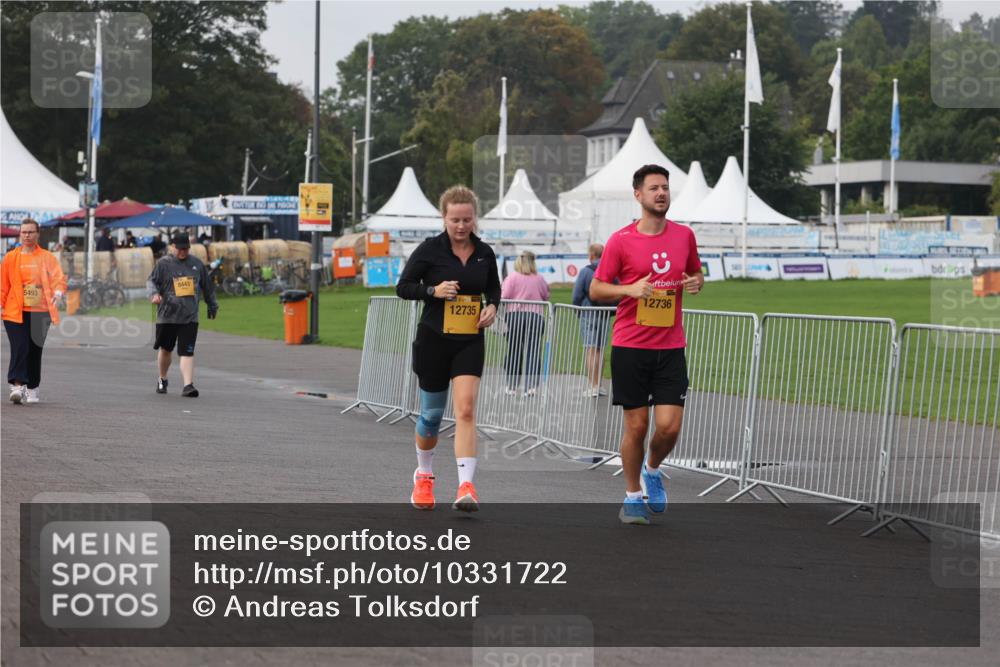 13.09.2026 - Kiel Lauf Andreas Tolksdorf http://msf.ph/oto/10331722 13.09.2026 09:35:06 Kiellinie 5493, 8443, 12735, 39, 12736 meine-sportfotos.de