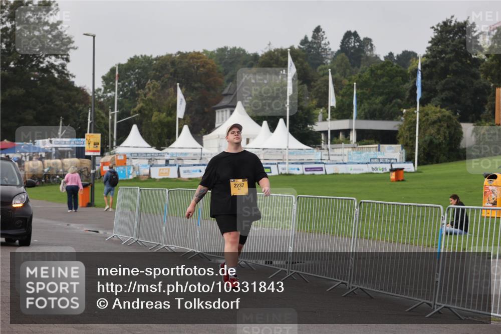 13.09.2026 - Kiel Lauf Andreas Tolksdorf http://msf.ph/oto/10331843 13.09.2026 09:35:24 Kiellinie 2237 meine-sportfotos.de