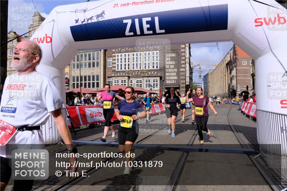 13.09.2026 - 21. swb-Marathon Bremen Tim E. http://msf.ph/oto/10331879 13.09.2026 11:04:38 Ziel 10182, 10245, 10291, 10526, 10613, 10755, 11214, 11215, 11221, 11248, 11336, 11410, 11720, 11726, 11740, 12009, 12276, 12929 meine-sportfotos.de