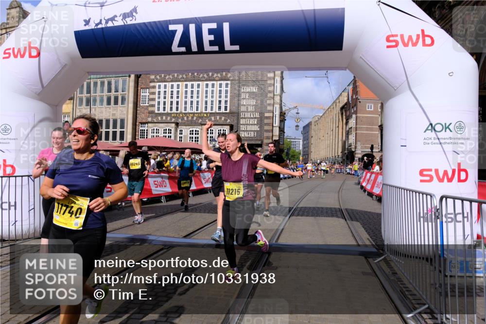 13.09.2026 - 21. swb-Marathon Bremen Tim E. http://msf.ph/oto/10331938 13.09.2026 11:04:39 Ziel 10182, 10245, 10291, 10526, 10613, 10755, 11214, 11215, 11221, 11248, 11336, 11410, 11720, 11726, 11740, 12009, 12276, 12929 meine-sportfotos.de