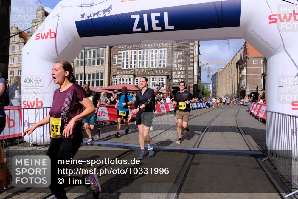 13.09.2026 - 21. swb-Marathon Bremen Tim E. http://msf.ph/oto/10331996 13.09.2026 11:04:40 Ziel 10160, 10182, 10245, 10291, 10526, 10613, 10755, 11214, 11215, 11221, 11248, 11336, 11410, 11720, 11740, 11761, 12009, 12929 meine-sportfotos.de