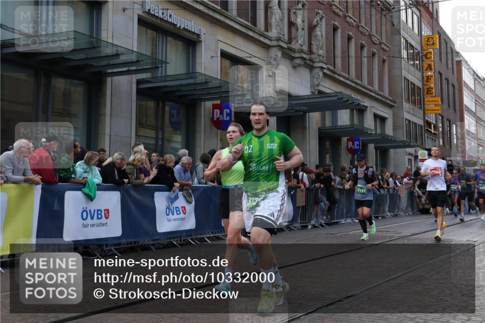 13.09.2026 - 21. swb-Marathon Bremen Strokosch-Dieckow http://msf.ph/oto/10332000 13.09.2026 13:22:55 Ziel 1809, 1900, 1935, 2306, 2367, 2427, 2827, 2899, 2914, 2961, 3098, 3233, 3374, 3531, 3729, 3920, 5114, 5820, 5821, 6923, 7909, 8045, 8231, 8304, 8671, 8672, 8732, 8787, 8819, 8820, 8863, 9436, 9827, 9921, 10127, 388, 913, 1963, 2040, 2402, 2771, 2806, 3145, 3560, 4483, 6707, 6737, 6792, 7586, 7909, 8377, 8547, 8551, 8646, 8694, 9090, 9510 meine-sportfotos.de
