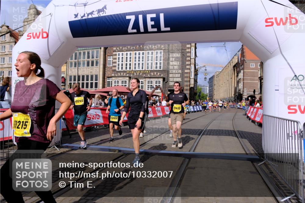 13.09.2026 - 21. swb-Marathon Bremen Tim E. http://msf.ph/oto/10332007 13.09.2026 11:04:40 Ziel 10160, 10182, 10245, 10291, 10526, 10613, 10755, 11214, 11215, 11221, 11248, 11336, 11410, 11720, 11740, 11761, 12009, 12929 meine-sportfotos.de