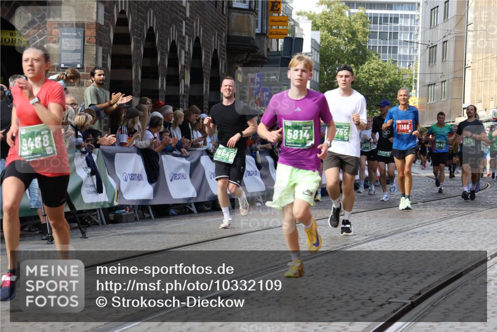13.09.2026 - 21. swb-Marathon Bremen Strokosch-Dieckow http://msf.ph/oto/10332109 13.09.2026 13:25:28 Ziel 1080, 1119, 1166, 1264, 1436, 1448, 2322, 3105, 3187, 4091, 4113, 4459, 4507, 4918, 6079, 6113, 6943, 7306, 7326, 7409, 8245, 9036, 9073, 9152, 9360, 9493, 13088, 191, 209, 1458, 1752, 3124, 3186, 3806, 4439, 4717, 4927, 5703, 5755, 5814, 8545, 8597, 8890, 9440, 9506 meine-sportfotos.de