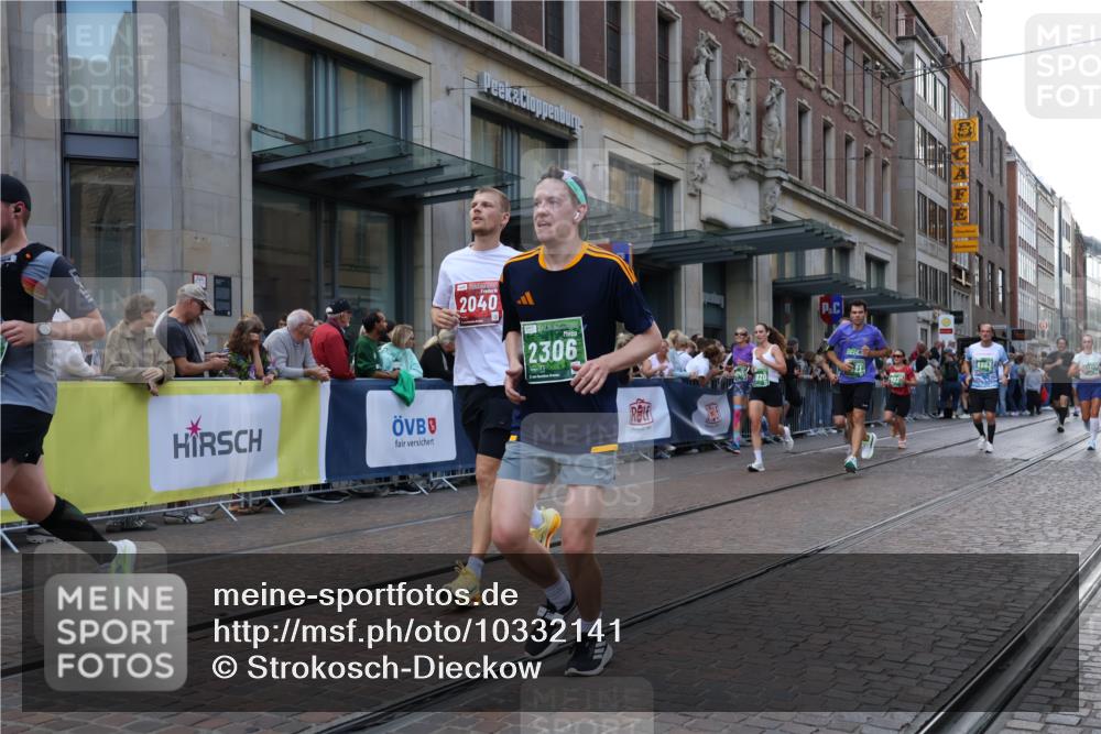 13.09.2026 - 21. swb-Marathon Bremen Strokosch-Dieckow http://msf.ph/oto/10332141 13.09.2026 13:22:59 Ziel 1809, 1900, 1935, 2306, 2367, 2371, 2427, 2827, 2899, 2961, 3233, 3374, 3531, 3729, 3861, 3920, 5114, 5820, 5821, 6923, 8045, 8231, 8304, 8732, 8787, 8863, 9436, 9827, 10127, 388, 913, 1935, 1963, 2040, 2402, 2771, 2806, 2914, 3098, 3145, 3233, 3560, 6707, 6737, 6792, 7909, 8377, 8551, 8646, 8671, 8672, 8819, 8820, 9090, 9510, 9921 meine-sportfotos.de