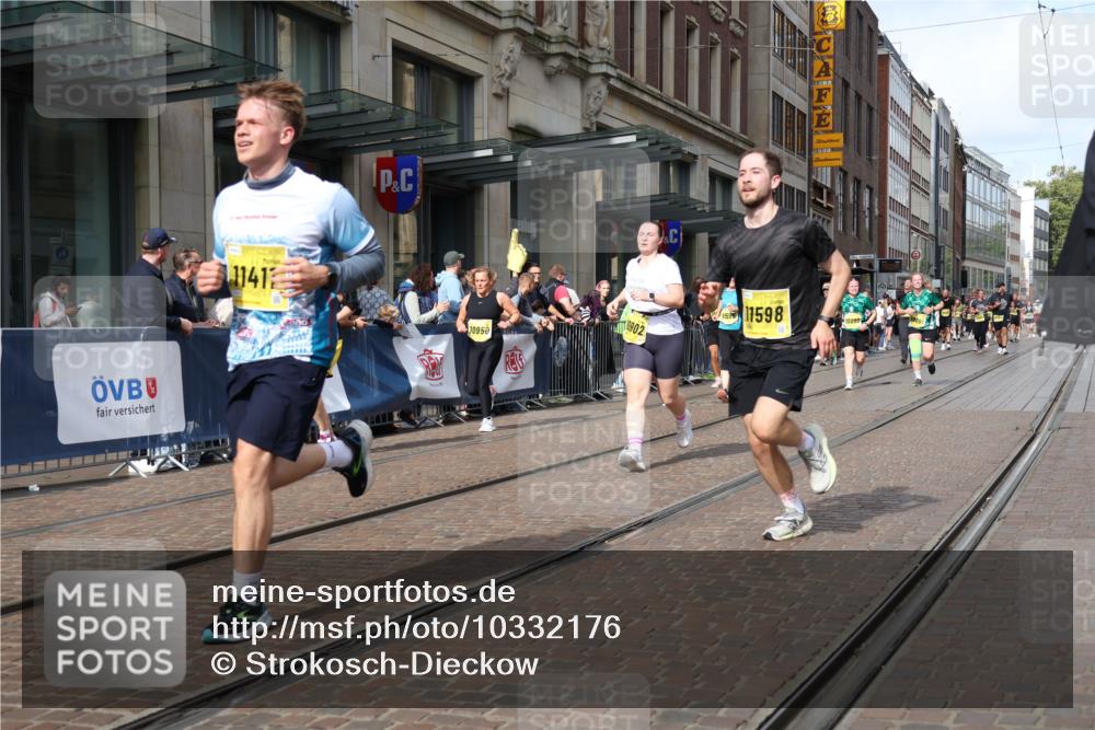 13.09.2026 - 21. swb-Marathon Bremen Strokosch-Dieckow http://msf.ph/oto/10332176 13.09.2026 11:03:28 Ziel 10090, 10091, 10152, 10327, 10357, 10403, 10420, 10429, 10569, 10607, 10659, 10720, 10796, 10902, 10918, 10950, 11149, 11325, 11451, 11511, 11595, 11618, 11655, 11746, 11868, 11967, 12074, 12392, 12504, 10092, 10150, 10187, 10195, 10237, 10309, 10420, 10528, 10531, 10598, 10724, 10727, 10904, 10959, 11070, 11211, 11411, 11493, 11598, 11655, 11676, 11746, 11773, 11830, 11836, 12068, 12184, 12185, 12214, 12611 meine-sportfotos.de