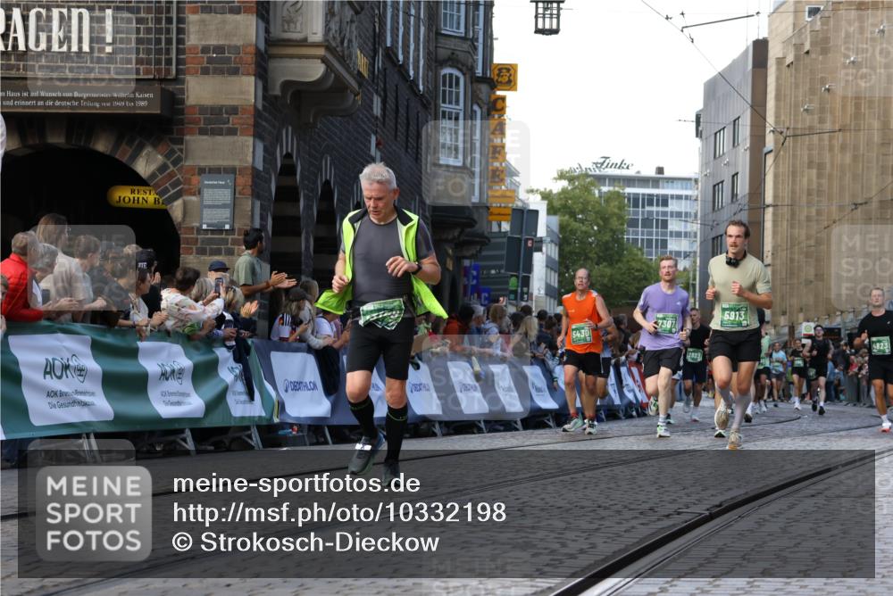 13.09.2026 - 21. swb-Marathon Bremen Strokosch-Dieckow http://msf.ph/oto/10332198 13.09.2026 13:15:52 Ziel 1033, 1445, 3346, 3536, 4212, 4646, 4653, 4663, 5533, 6162, 6515, 6526, 7203, 7291, 7346, 7992, 8086, 8254, 8255, 9029, 9391, 9475, 9777, 145, 1955, 2623, 3134, 3149, 4128, 4823, 5430, 5913, 7307, 7413, 8487, 9278, 13149, 13158 meine-sportfotos.de