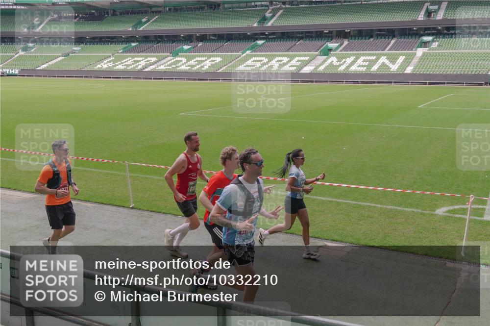 13.09.2026 - 21. swb-Marathon Bremen Michael Burmester http://msf.ph/oto/10332210 13.09.2026 13:04:13 Laufen im Stadion 178, 209, 210, 488, 534, 565, 596, 725, 762, 881, 940, 1014, 1239, 1307, 1343, 1373, 1456, 1458, 1460, 1479, 1611, 1649, 1653, 1656, 1687, 1771, 1780, 1941, 2023, 2223, 2369, 2421, 2430, 2434, 2452, 2513, 2625, 2723, 2851, 2867, 2872, 2891, 2900, 2910, 2919, 2934, 2957, 2977, 3028, 3135, 3217, 3320, 3343, 3360, 3402, 3419, 3425, 3454, 3460, 3510, 3521, 3579, 3585, 3597, 3618, 3796, 3846, 3859, 3909, 3938, 3970, 3983, 4077, 4133, 242 meine-sportfotos.de