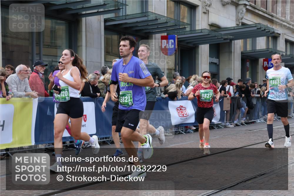 13.09.2026 - 21. swb-Marathon Bremen Strokosch-Dieckow http://msf.ph/oto/10332229 13.09.2026 13:23:01 Ziel 1900, 2306, 2371, 2409, 2427, 2827, 2899, 2961, 3078, 3173, 3374, 3531, 3729, 3861, 3920, 3939, 5114, 5820, 5821, 6923, 8045, 8231, 8304, 8732, 8787, 8863, 9088, 9196, 9436, 9827, 10127, 913, 1809, 1935, 1963, 2040, 2367, 2771, 2806, 2914, 3098, 3145, 3233, 3560, 5114, 6707, 6737, 6792, 7909, 8377, 8551, 8646, 8671, 8672, 8819, 8820, 9090, 9510, 9921 meine-sportfotos.de
