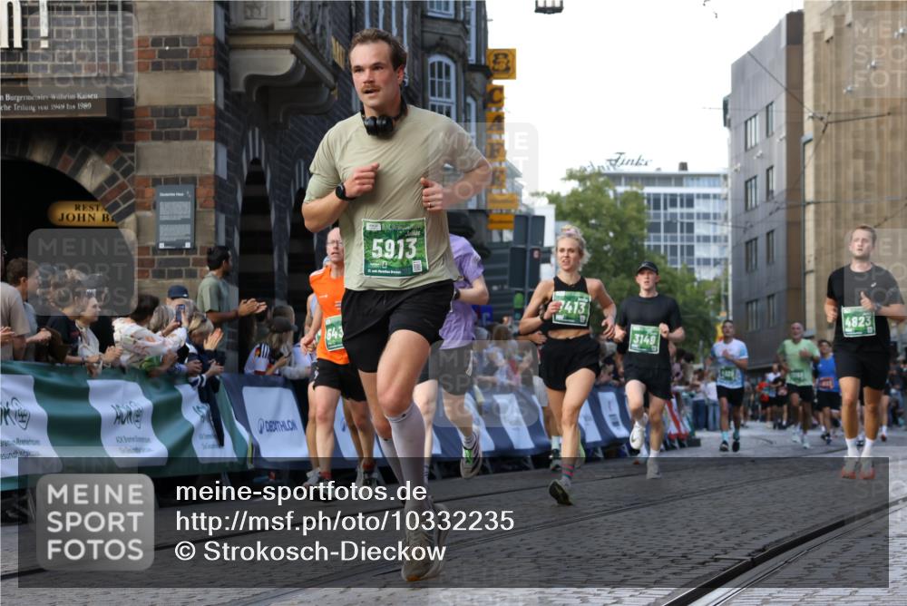 13.09.2026 - 21. swb-Marathon Bremen Strokosch-Dieckow http://msf.ph/oto/10332235 13.09.2026 13:15:55 Ziel 1033, 1445, 3346, 3536, 3836, 3991, 4212, 4573, 4653, 4663, 5533, 5588, 6162, 6515, 6526, 7203, 7291, 7346, 7992, 9029, 9391, 9475, 9777, 13249, 145, 663, 1955, 2623, 3134, 3149, 4128, 4823, 5430, 6106, 6744, 7307, 7413, 8487, 9278, 13158 meine-sportfotos.de