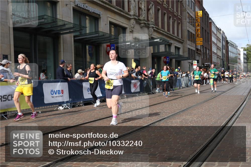 13.09.2026 - 21. swb-Marathon Bremen Strokosch-Dieckow http://msf.ph/oto/10332240 13.09.2026 11:03:29 Ziel 10090, 10091, 10152, 10327, 10357, 10403, 10429, 10569, 10607, 10659, 10720, 10796, 10902, 10918, 10950, 11149, 11319, 11325, 11451, 11470, 11471, 11511, 11595, 11618, 11868, 11967, 12074, 12260, 12392, 12433, 12504, 10092, 10150, 10187, 10195, 10237, 10309, 10420, 10531, 10724, 10727, 10902, 10904, 10959, 11070, 11211, 11411, 11493, 11598, 11655, 11676, 11746, 11773, 11830, 12068, 12184, 12185, 12611 meine-sportfotos.de