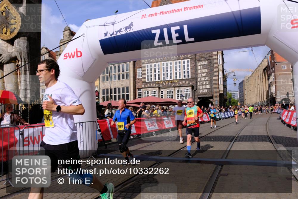 13.09.2026 - 21. swb-Marathon Bremen Tim E. http://msf.ph/oto/10332262 13.09.2026 11:04:48 Ziel 10160, 10245, 10526, 10711, 10755, 10877, 11114, 11214, 11215, 11248, 11364, 11410, 11592, 11720, 11740, 11761, 11991, 12009, 12929 meine-sportfotos.de
