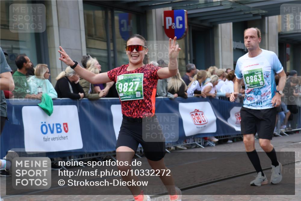 13.09.2026 - 21. swb-Marathon Bremen Strokosch-Dieckow http://msf.ph/oto/10332272 13.09.2026 13:23:02 Ziel 672, 1900, 2306, 2371, 2409, 2427, 2827, 2899, 2961, 3078, 3173, 3374, 3531, 3729, 3861, 3920, 3939, 5820, 5821, 6848, 6923, 8045, 8231, 8304, 8732, 8787, 8863, 9088, 9196, 9436, 9827, 10127, 913, 1809, 1935, 1963, 2040, 2367, 2806, 2914, 3098, 3145, 3233, 3560, 5114, 6707, 6737, 6792, 7909, 8377, 8551, 8646, 8671, 8672, 8819, 8820, 9510, 9921 meine-sportfotos.de
