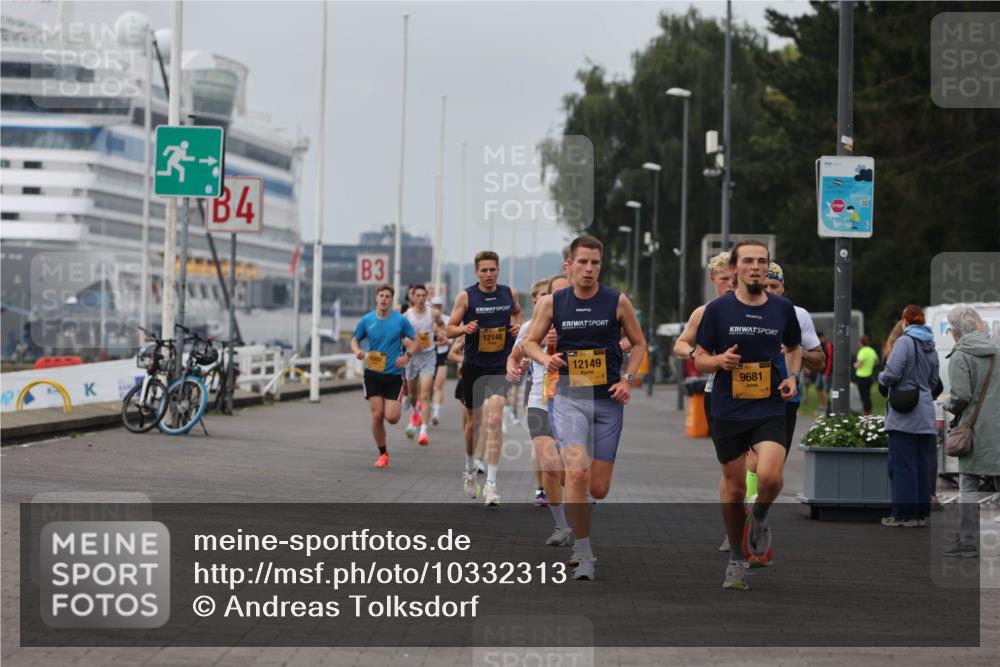 13.09.2026 - Kiel Lauf Andreas Tolksdorf http://msf.ph/oto/10332313 13.09.2026 09:51:23 Kiellinie 34, 3, 12148, 12149, 39, 9681 meine-sportfotos.de