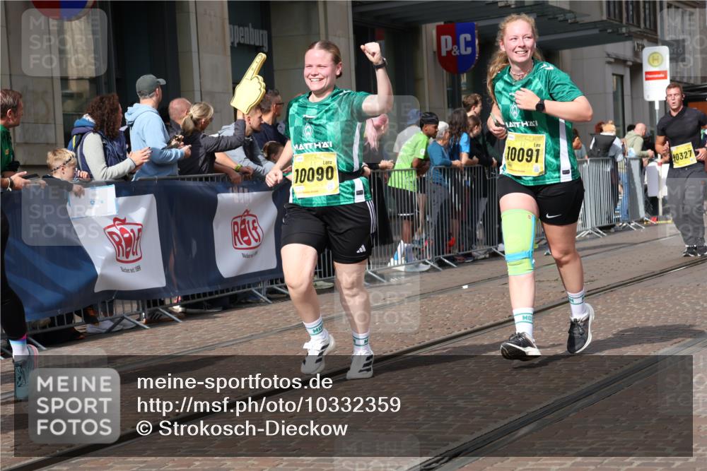 13.09.2026 - 21. swb-Marathon Bremen Strokosch-Dieckow http://msf.ph/oto/10332359 13.09.2026 11:03:32 Ziel 10090, 10091, 10152, 10327, 10357, 10403, 10429, 10569, 10607, 10659, 10720, 10796, 10918, 10950, 11149, 11319, 11325, 11451, 11470, 11471, 11511, 11595, 11618, 11868, 11967, 12074, 12140, 12260, 12392, 12433, 12504, 10092, 10150, 10187, 10237, 10309, 10420, 10724, 10902, 10904, 11211, 11411, 11598, 11655, 11746, 11773, 11830, 12068, 12184, 12185, 12611 meine-sportfotos.de