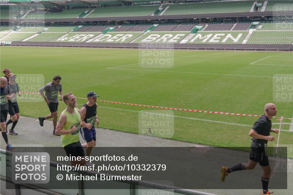 13.09.2026 - 21. swb-Marathon Bremen Michael Burmester http://msf.ph/oto/10332379 13.09.2026 13:04:26 Laufen im Stadion 178, 209, 210, 488, 534, 536, 565, 596, 725, 762, 881, 940, 1014, 1239, 1307, 1343, 1373, 1456, 1458, 1479, 1611, 1627, 1649, 1653, 1656, 1687, 1771, 1780, 1914, 1932, 1941, 2023, 2089, 2126, 2223, 2369, 2430, 2434, 2452, 2513, 2602, 2625, 2723, 2742, 2851, 2867, 2872, 2891, 2910, 2919, 2934, 2957, 2959, 2977, 3028, 3135, 3217, 3320, 3343, 3360, 3402, 3419, 3425, 3454, 3460, 3510, 3521, 3579, 3597, 3618, 3796, 3846, 3859, 3909, 4077, 242 meine-sportfotos.de
