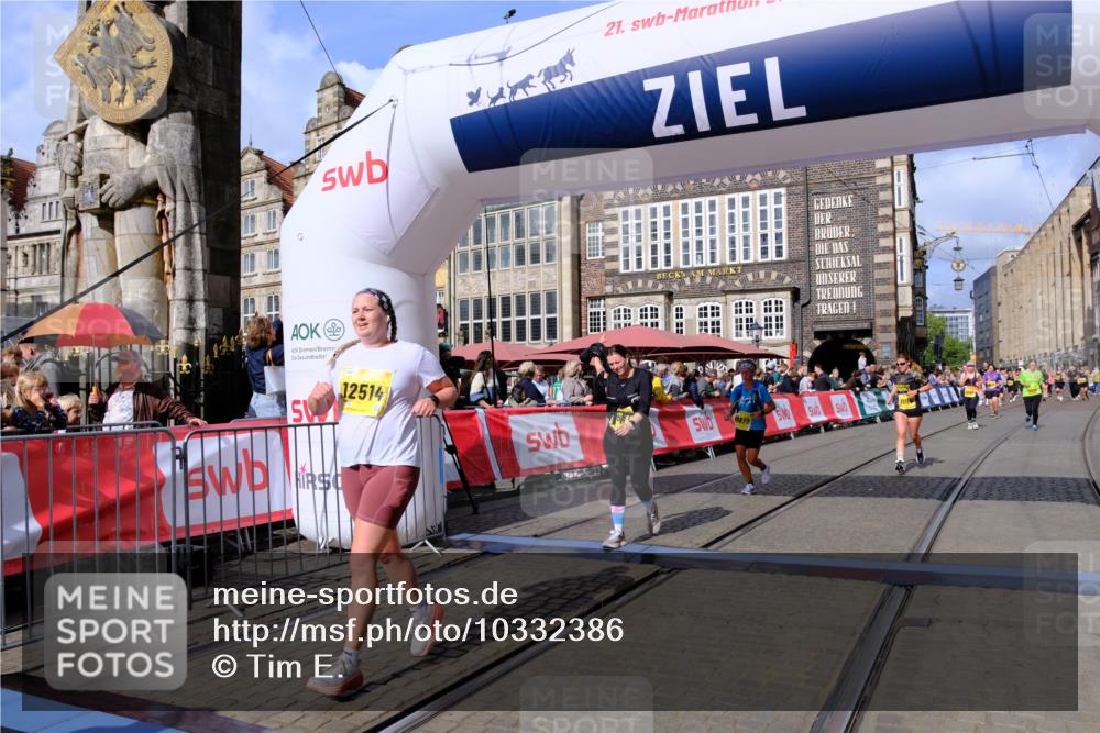 13.09.2026 - 21. swb-Marathon Bremen Tim E. http://msf.ph/oto/10332386 13.09.2026 11:04:51 Ziel 10160, 10245, 10481, 10526, 10711, 10755, 10877, 11114, 11214, 11215, 11248, 11364, 11410, 11592, 11761, 11991, 12009, 12929 meine-sportfotos.de