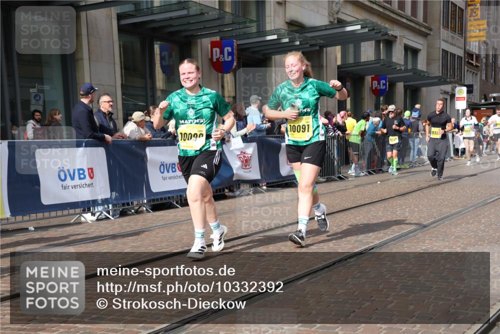 13.09.2026 - 21. swb-Marathon Bremen Strokosch-Dieckow http://msf.ph/oto/10332392 13.09.2026 11:03:33 Ziel 10090, 10091, 10152, 10327, 10357, 10403, 10429, 10569, 10607, 10659, 10720, 10726, 10796, 10912, 10918, 10950, 11149, 11319, 11325, 11451, 11470, 11471, 11511, 11595, 11618, 11868, 11967, 12074, 12140, 12260, 12392, 12433, 12504, 10092, 10150, 10187, 10237, 10309, 10420, 10724, 10902, 10904, 11211, 11411, 11598, 11655, 11746, 11773, 11830, 12068, 12184, 12185, 12611 meine-sportfotos.de
