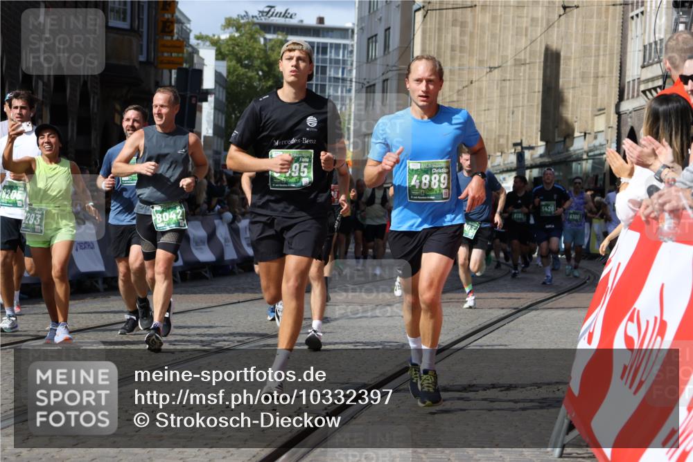 13.09.2026 - 21. swb-Marathon Bremen Strokosch-Dieckow http://msf.ph/oto/10332397 13.09.2026 13:31:32 Ziel 217, 1398, 1479, 2244, 2513, 2802, 3396, 3762, 3800, 4477, 4647, 5673, 5720, 5765, 5846, 6419, 6619, 6732, 7198, 7296, 7359, 7637, 7798, 7812, 7882, 8035, 8097, 8342, 8382, 8726, 9147, 9274, 9337, 9822, 9937, 9969, 9977, 13066, 310, 3115, 3239, 3244, 3278, 3858, 3989, 4164, 4273, 4692, 4998, 5158, 5363, 5426, 5899, 6062, 6100, 6193, 6213, 6354, 6581, 6602, 7032, 7260, 7608, 7941, 7964, 8042, 8078, 8166, 8205, 8206, 8364, 8495, 8522, 9033, 9293, 9568, 9903, 9914, 13151 meine-sportfotos.de