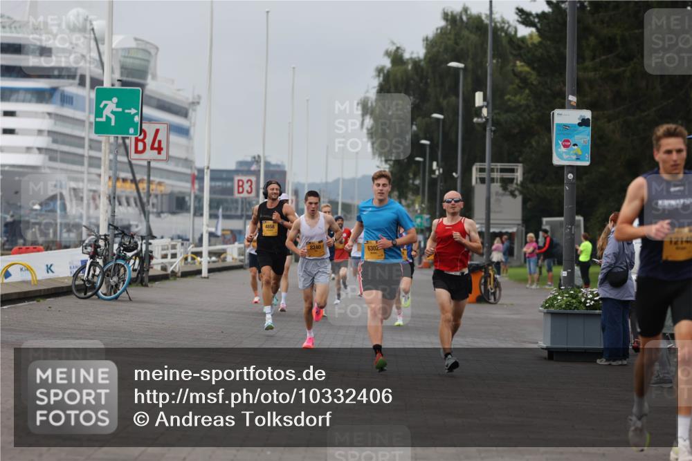13.09.2026 - Kiel Lauf Andreas Tolksdorf http://msf.ph/oto/10332406 13.09.2026 09:51:28 Kiellinie 4, 3, 4858, 8240, 6302, 12148 meine-sportfotos.de