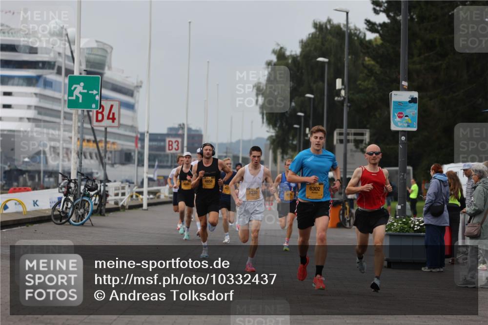 13.09.2026 - Kiel Lauf Andreas Tolksdorf http://msf.ph/oto/10332437 13.09.2026 09:51:29 Kiellinie 13, 4, 3, 4858, 4645, 462, 8240, 6302 meine-sportfotos.de