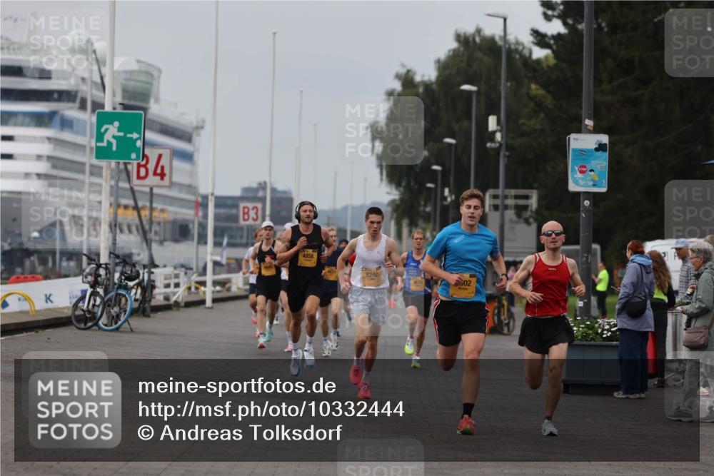 13.09.2026 - Kiel Lauf Andreas Tolksdorf http://msf.ph/oto/10332444 13.09.2026 09:51:29 Kiellinie 4, 3, 4858, 8240, 9678, 2002 meine-sportfotos.de