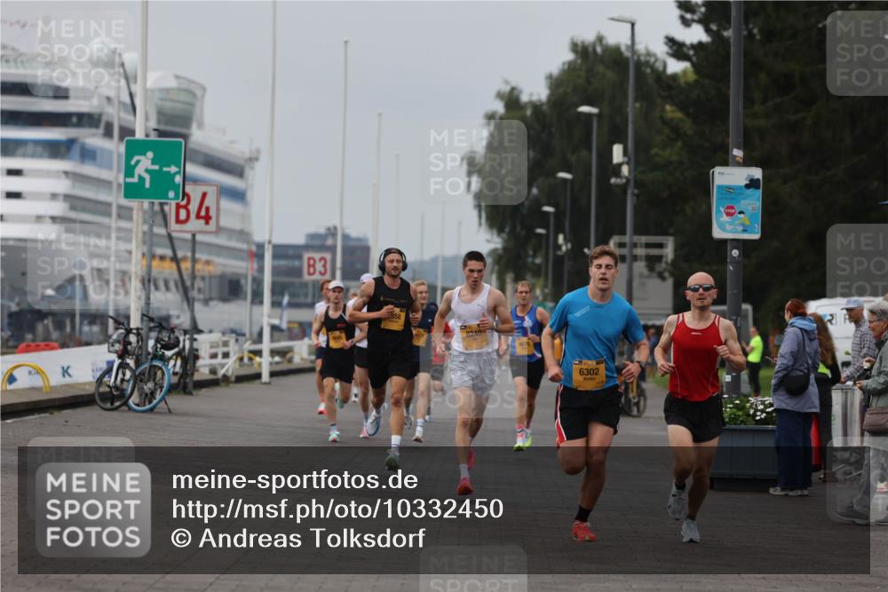13.09.2026 - Kiel Lauf Andreas Tolksdorf http://msf.ph/oto/10332450 13.09.2026 09:51:29 Kiellinie 3, 84, 3, 858, 8240, 6302 meine-sportfotos.de