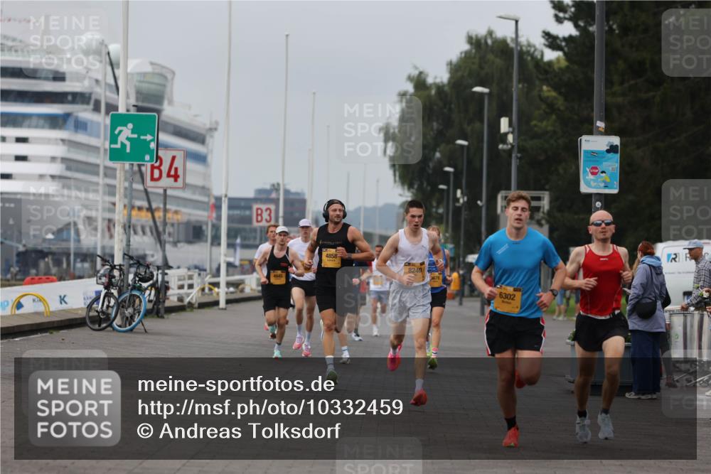 13.09.2026 - Kiel Lauf Andreas Tolksdorf http://msf.ph/oto/10332459 13.09.2026 09:51:29 Kiellinie 4, 3, 4645, 4858, 8240, 678, 6302 meine-sportfotos.de