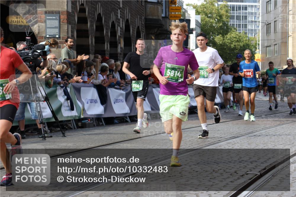 13.09.2026 - 21. swb-Marathon Bremen Strokosch-Dieckow http://msf.ph/oto/10332483 13.09.2026 13:25:28 Ziel 1080, 1119, 1166, 1264, 1436, 1448, 2322, 3105, 3187, 4091, 4113, 4459, 4507, 4918, 6079, 6113, 6943, 7306, 7326, 7409, 8245, 9036, 9073, 9152, 9360, 9493, 13088, 191, 209, 1458, 1752, 3124, 3186, 3806, 4439, 4717, 4927, 5703, 5755, 5814, 8545, 8597, 8890, 9440, 9506 meine-sportfotos.de
