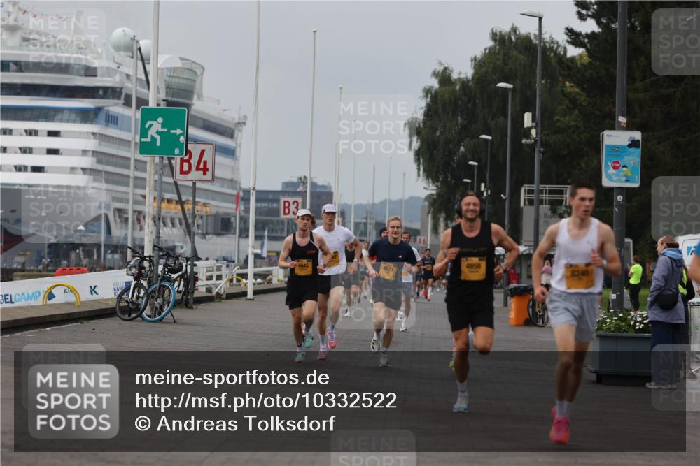 13.09.2026 - Kiel Lauf Andreas Tolksdorf http://msf.ph/oto/10332522 13.09.2026 09:51:31 Kiellinie 4, 3, 4645, 4621, 6, 4858, 1240 meine-sportfotos.de